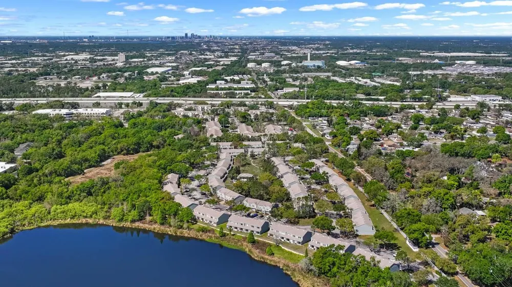 2411 LAKE WOODBERRY CIRCLE Brandon, FL 33510