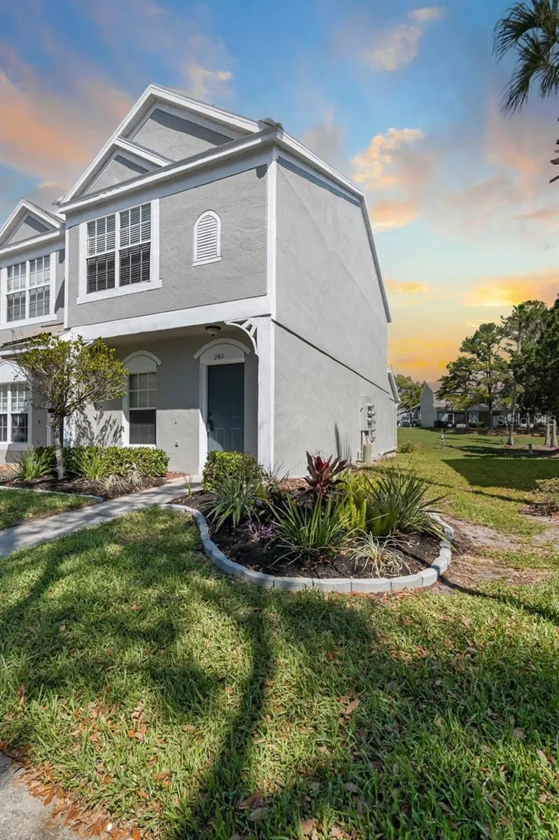 2411 LAKE WOODBERRY CIRCLE Brandon, FL 33510