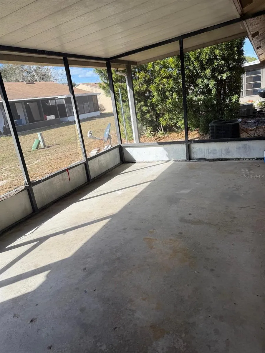 500 E ROSEWOOD LANE #154 Tavares, FL 32778
