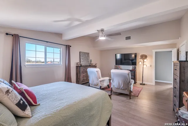 1725 Fm 2504 Poteet, TX 78065