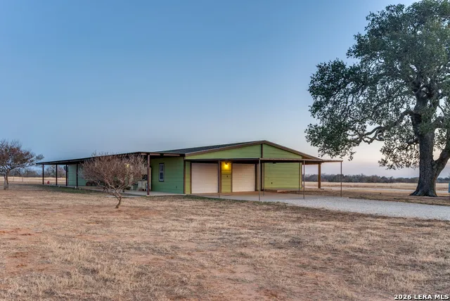 1725 Fm 2504 Poteet, TX 78065