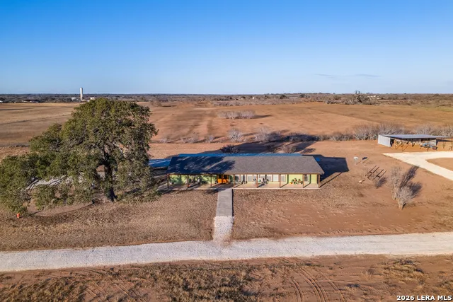 1725 Fm 2504 Poteet, TX 78065