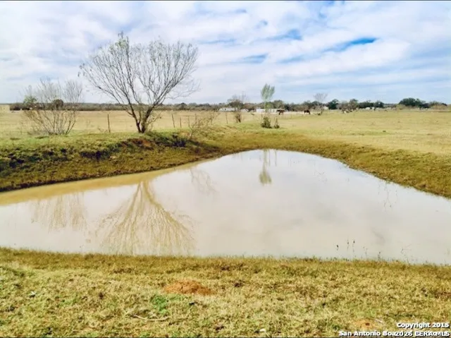 1725 Fm 2504 Poteet, TX 78065