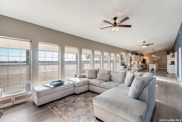 1725 Fm 2504 Poteet, TX 78065