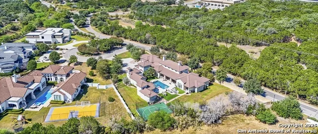 106 Wellesley Shavano Park, TX 78231
