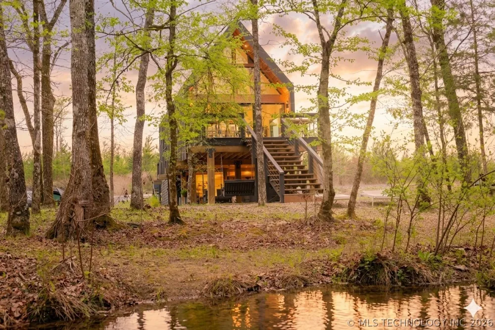 207 Lookout Pines Broken Bow, OK 74728