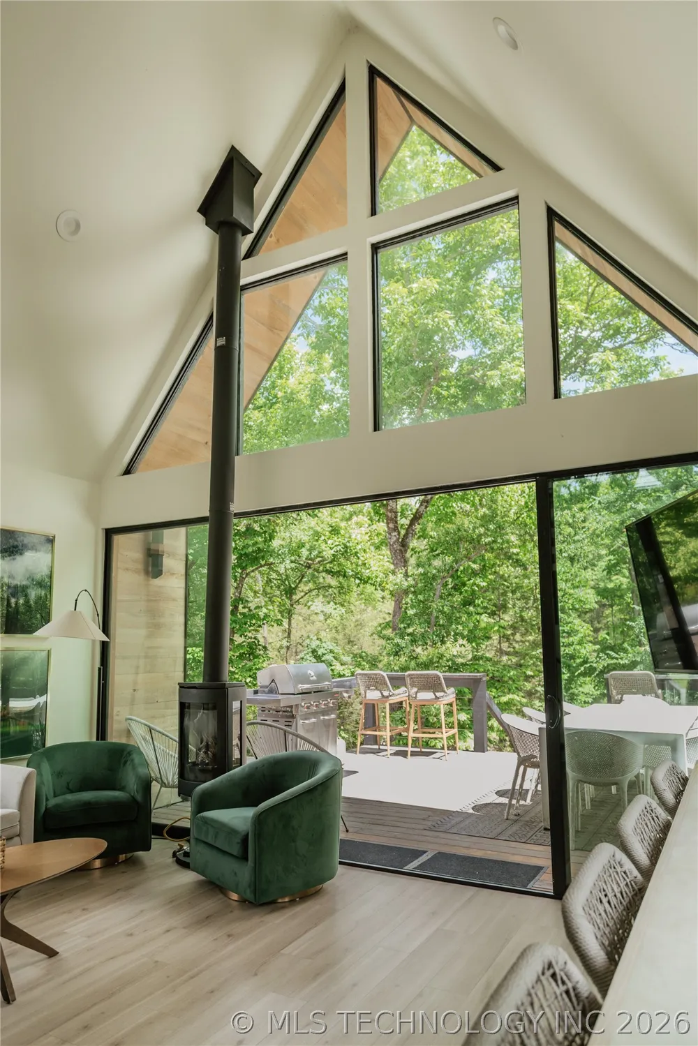 207 Lookout Pines Broken Bow, OK 74728