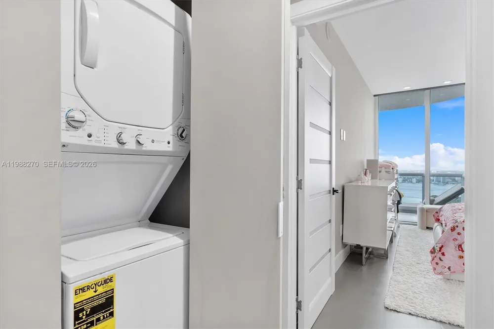 6365 Collins Ave #4307 Miami Beach, FL 33141