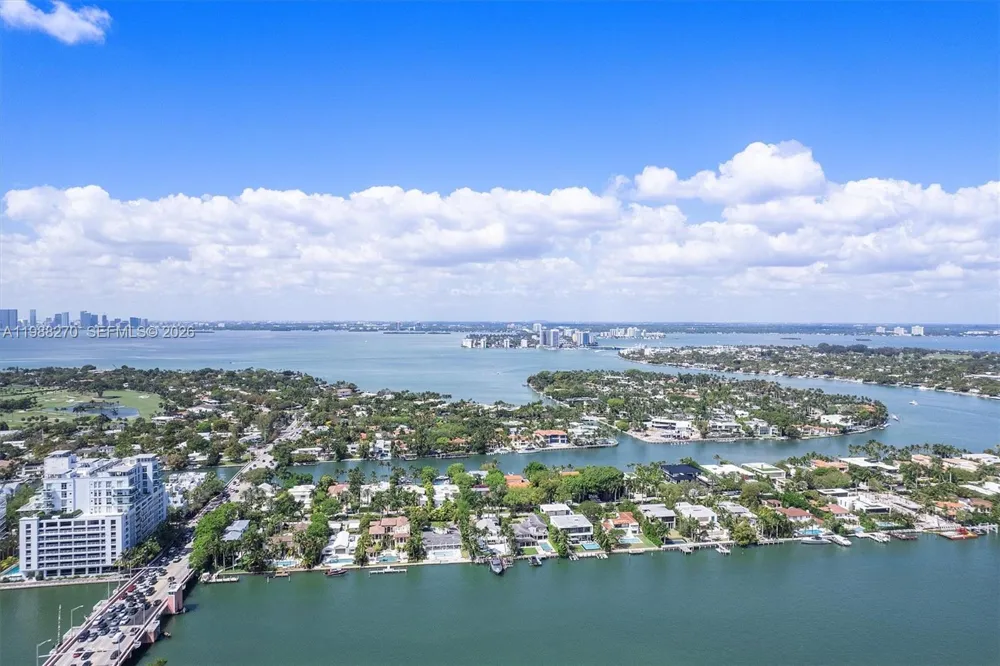 6365 Collins Ave #4307 Miami Beach, FL 33141