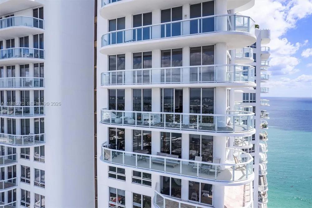 6365 Collins Ave #4307 Miami Beach, FL 33141