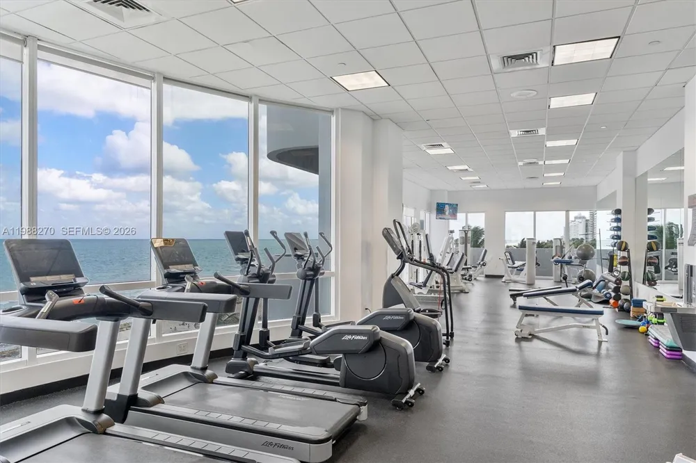 6365 Collins Ave #4307 Miami Beach, FL 33141