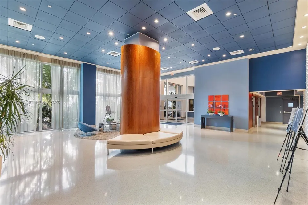 6365 Collins Ave #4307 Miami Beach, FL 33141