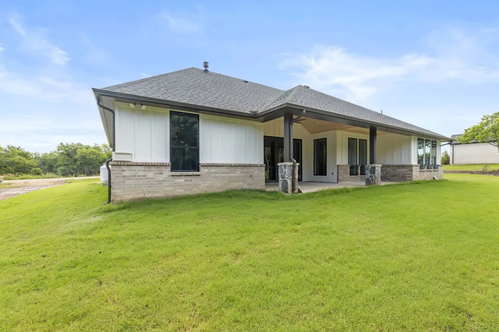 8505 Bronco Drive Godley, TX 76044