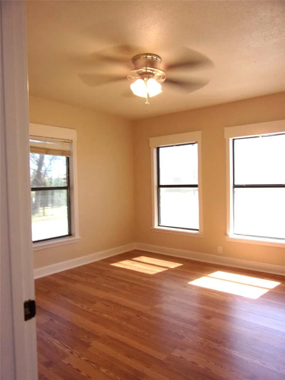 1902 W Dry Street San Saba, TX 76877