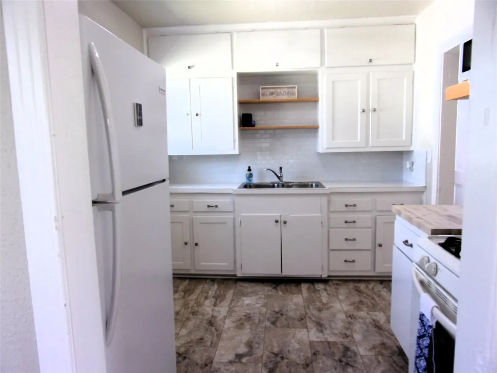 1902 W Dry Street San Saba, TX 76877