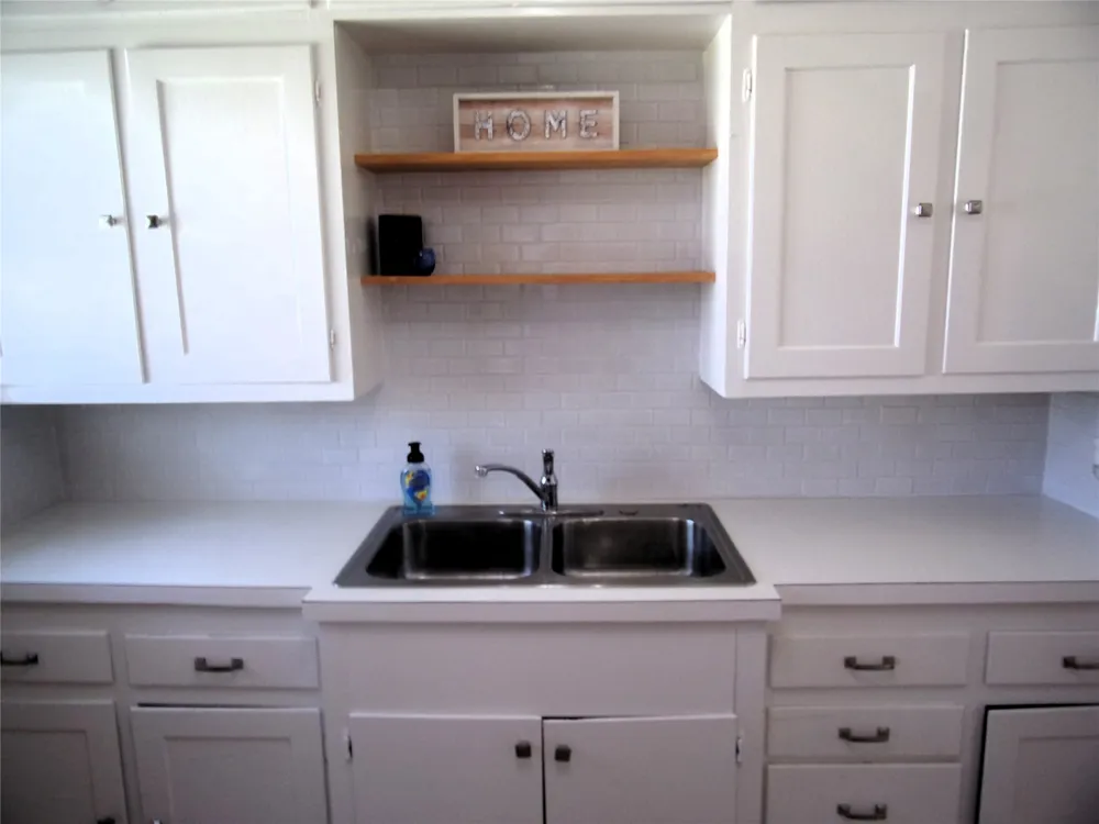 1902 W Dry Street San Saba, TX 76877