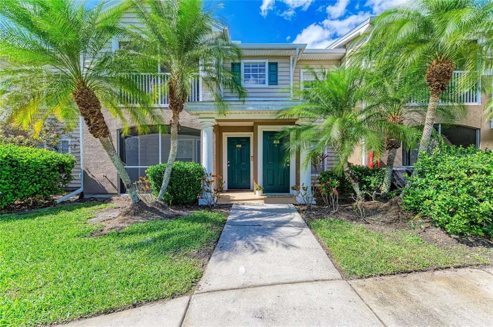 8911 MANOR LOOP #207 Lakewood Ranch, FL 34202