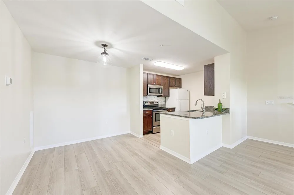 8911 MANOR LOOP #207 Lakewood Ranch, FL 34202