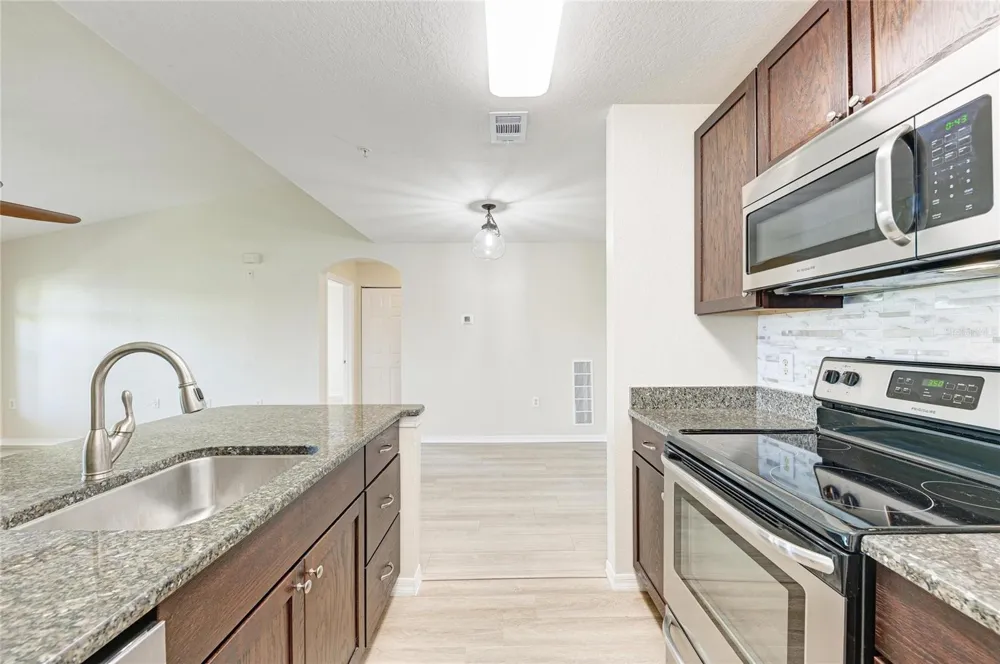 8911 MANOR LOOP #207 Lakewood Ranch, FL 34202