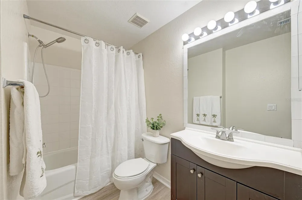 8911 MANOR LOOP #207 Lakewood Ranch, FL 34202