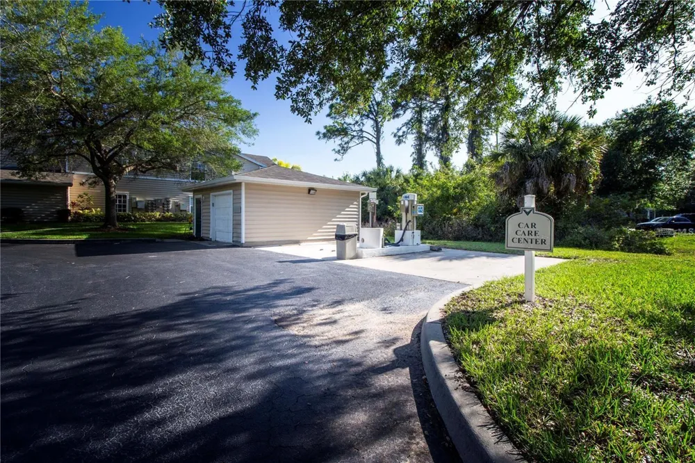 8911 MANOR LOOP #207 Lakewood Ranch, FL 34202