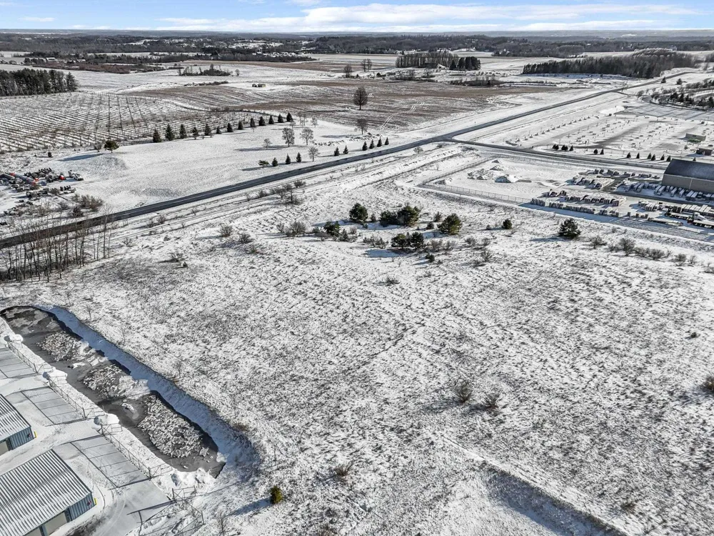 E M 72 Acme Township, MI 49690