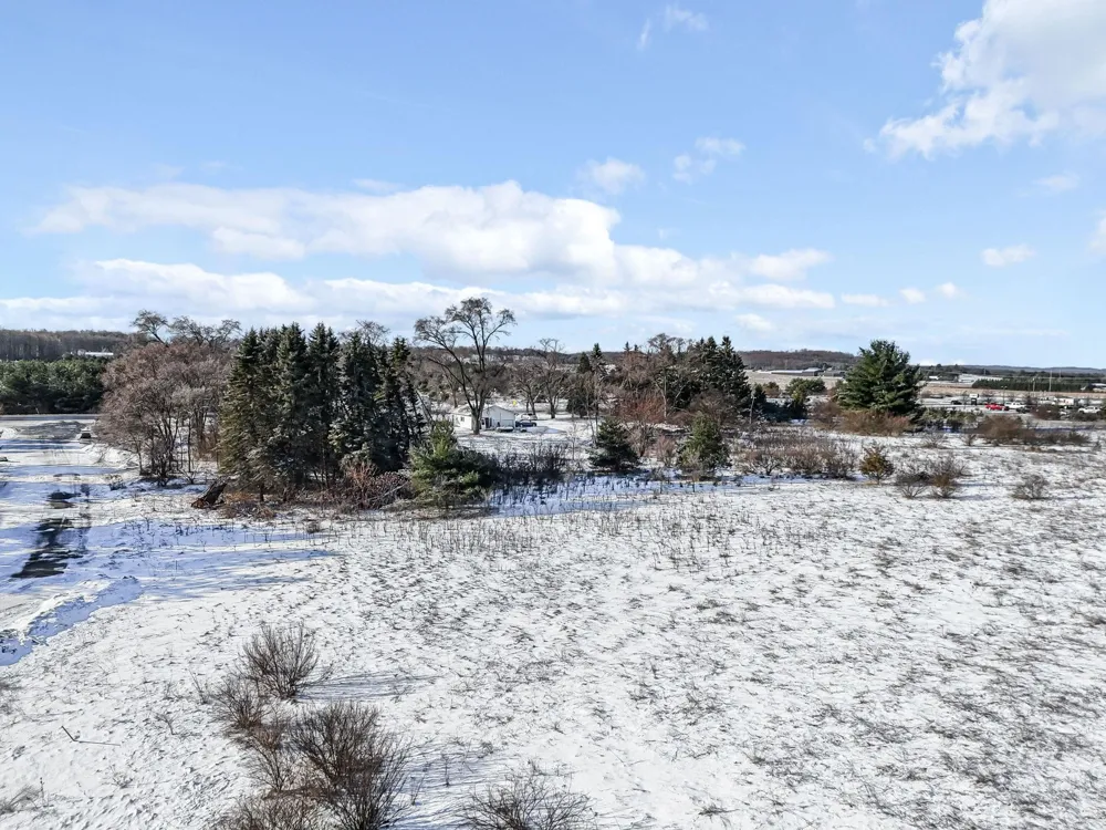 E M 72 Acme Township, MI 49690