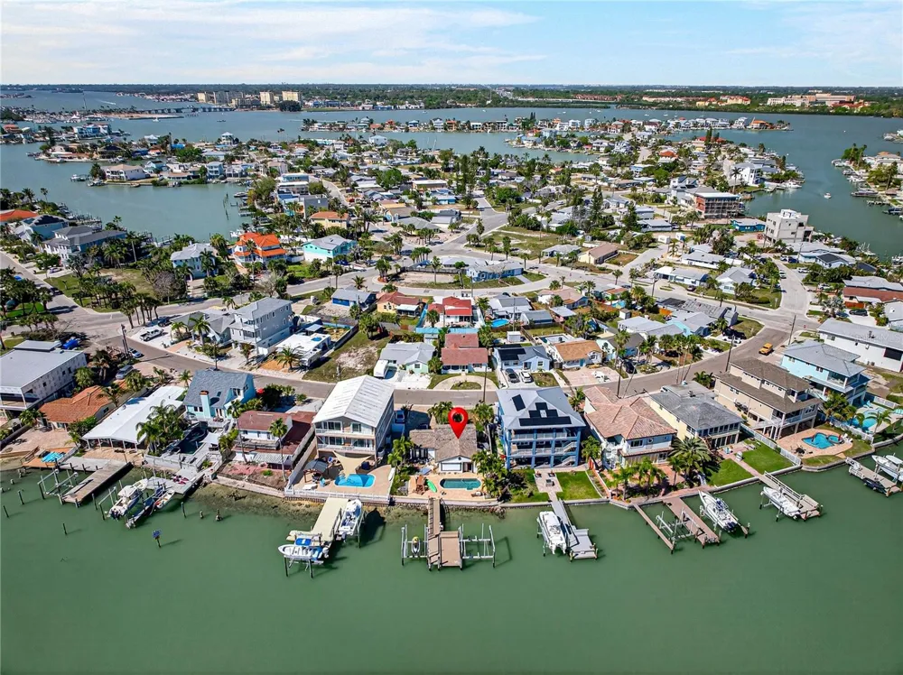 449 S BAYSHORE DRIVE Madeira Beach, FL 33708