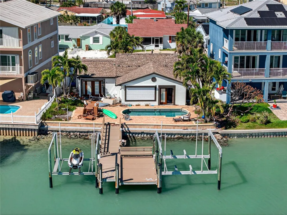 449 S BAYSHORE DRIVE Madeira Beach, FL 33708
