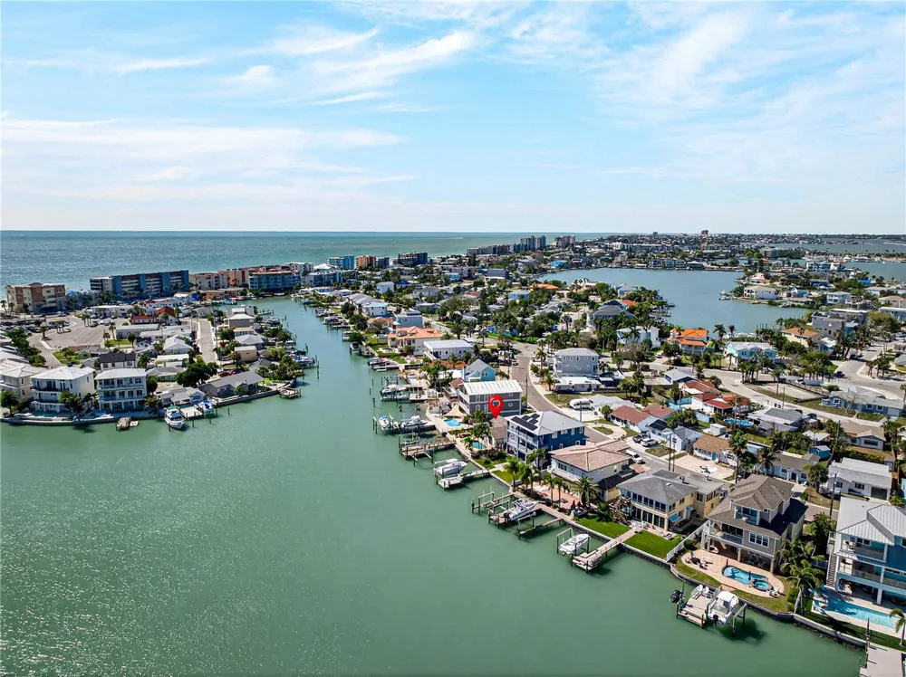 449 S BAYSHORE DRIVE Madeira Beach, FL 33708