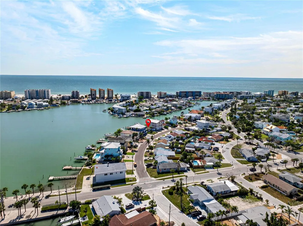 449 S BAYSHORE DRIVE Madeira Beach, FL 33708