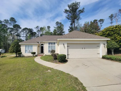 948 W Hunting Horn Way