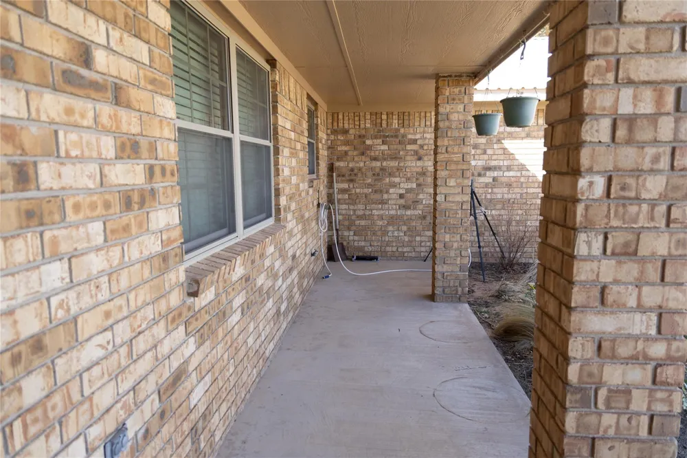 1015 E Tascosa Avenue Kermit, TX 79745