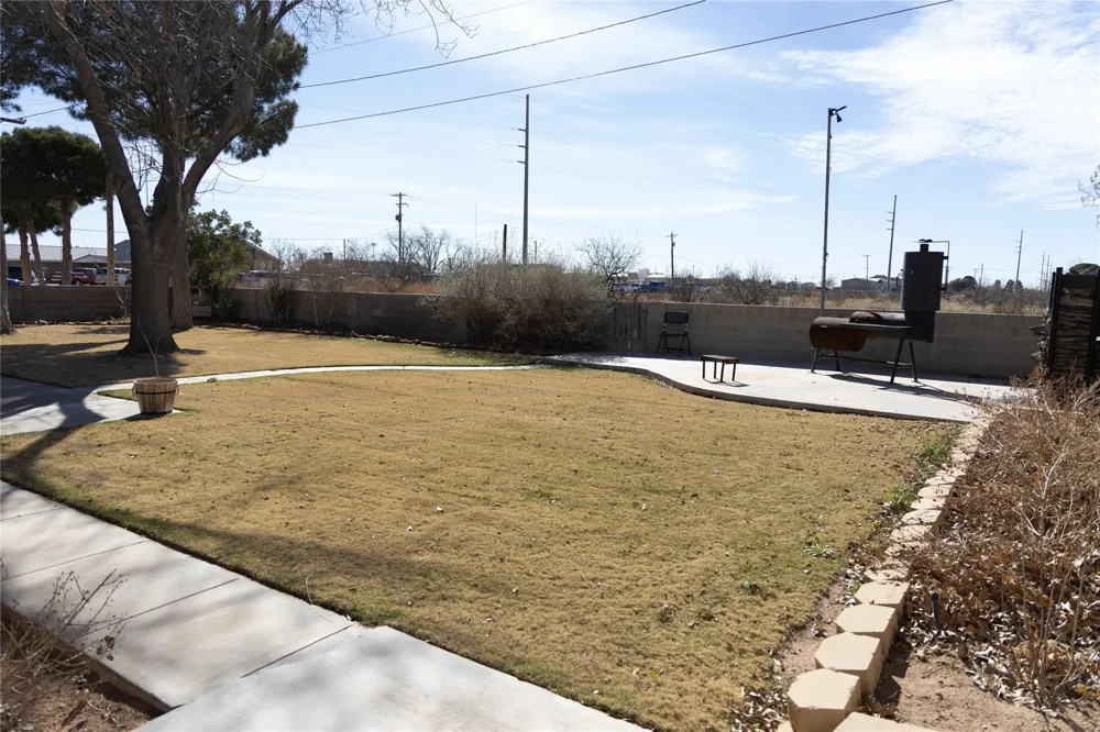 1015 E Tascosa Avenue Kermit, TX 79745