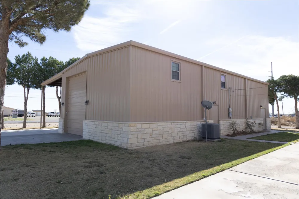 1015 E Tascosa Avenue Kermit, TX 79745