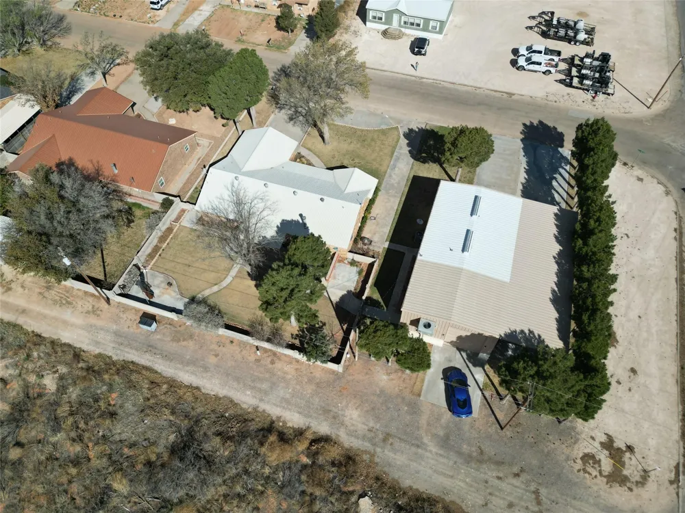 1015 E Tascosa Avenue Kermit, TX 79745