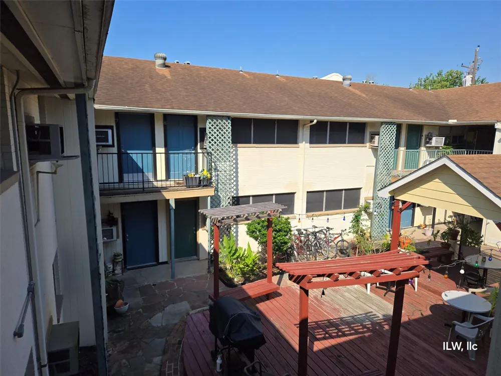 301 Avondale Street #28 Houston, TX 77006