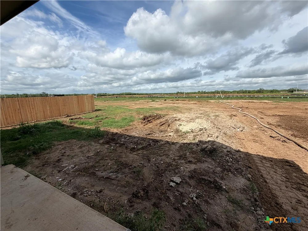 424 Honeydew Way Seguin, TX 78155