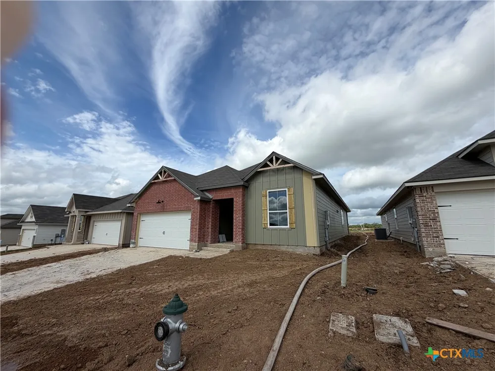 424 Honeydew Way Seguin, TX 78155