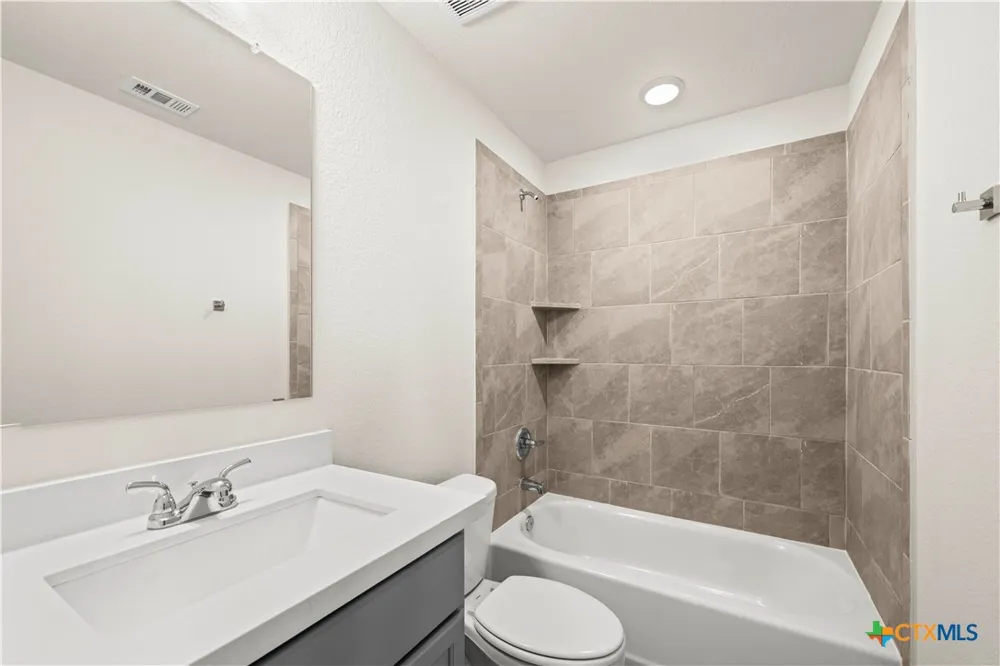 424 Honeydew Way Seguin, TX 78155