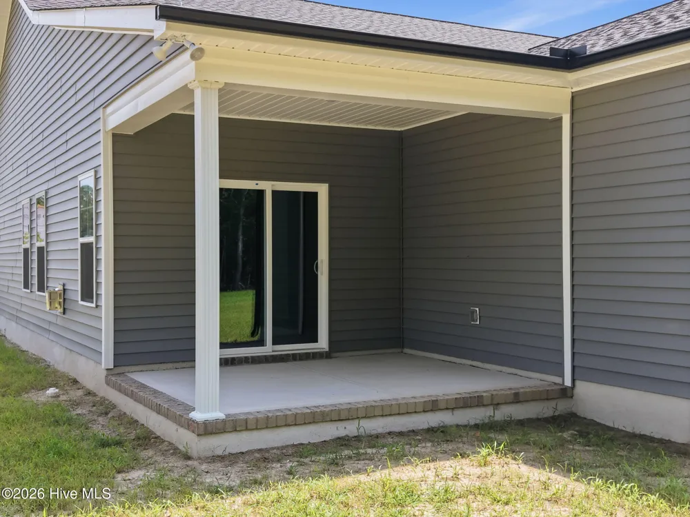 2986 Tucker Hill Drive Grimesland, NC 27837
