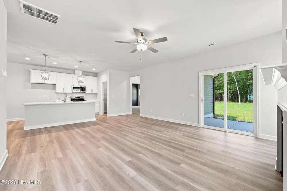 2986 Tucker Hill Drive Grimesland, NC 27837