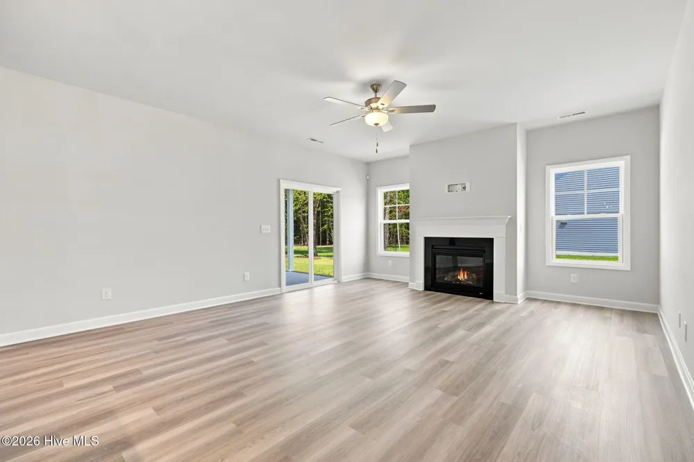 2986 Tucker Hill Drive Grimesland, NC 27837