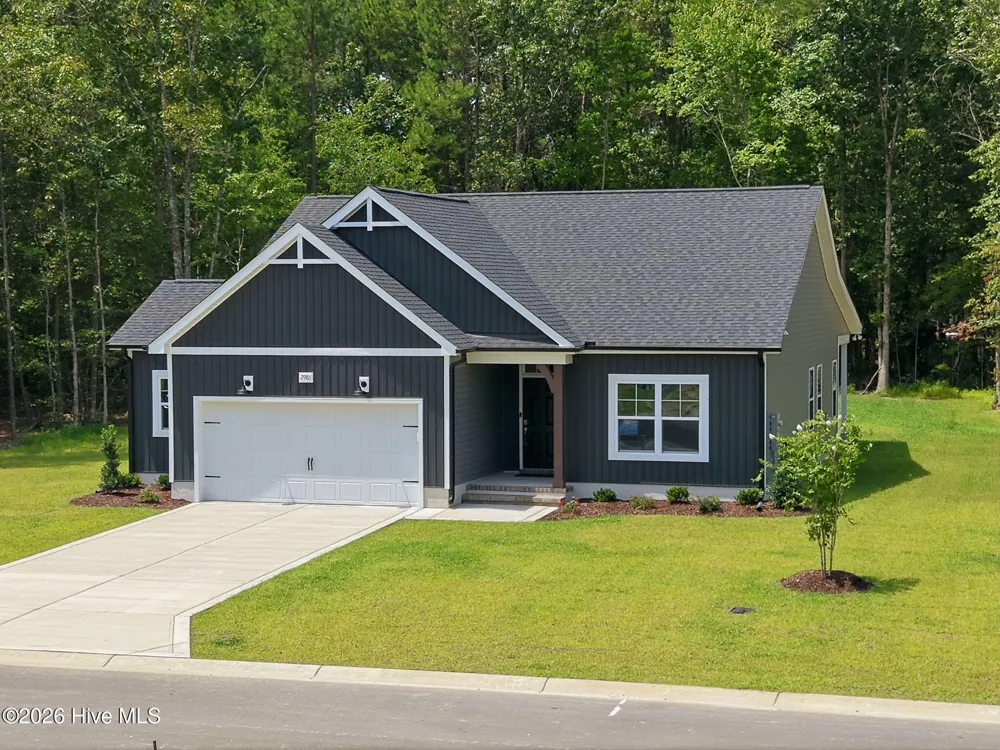 2986 Tucker Hill Drive Grimesland, NC 27837