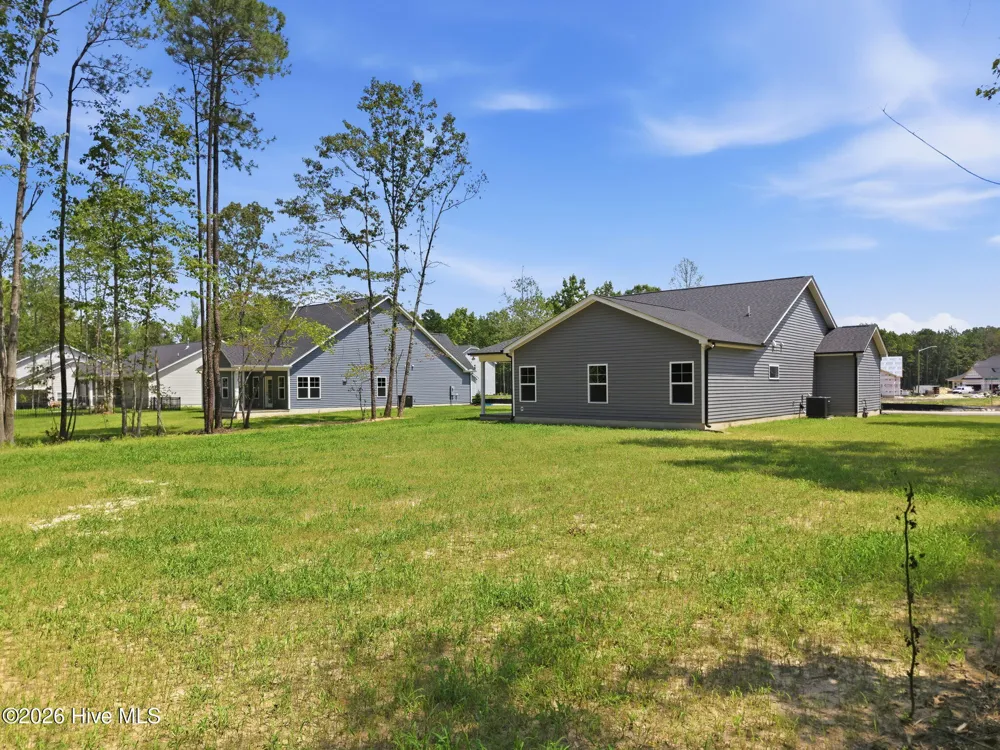 2986 Tucker Hill Drive Grimesland, NC 27837