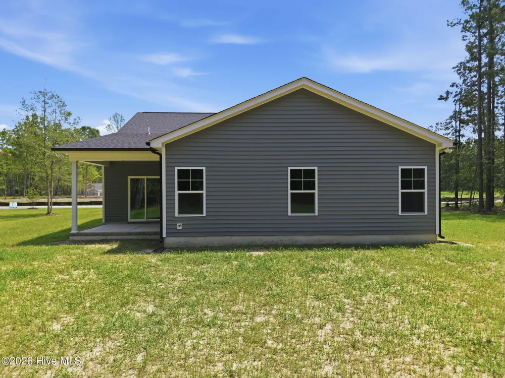 2986 Tucker Hill Drive Grimesland, NC 27837
