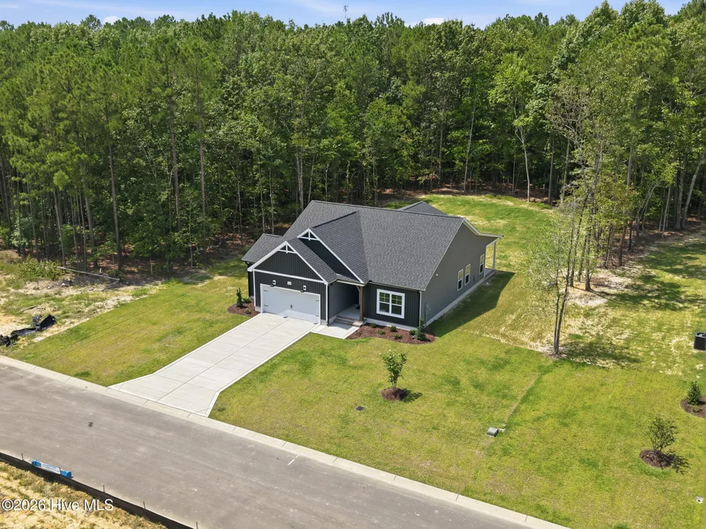2986 Tucker Hill Drive Grimesland, NC 27837