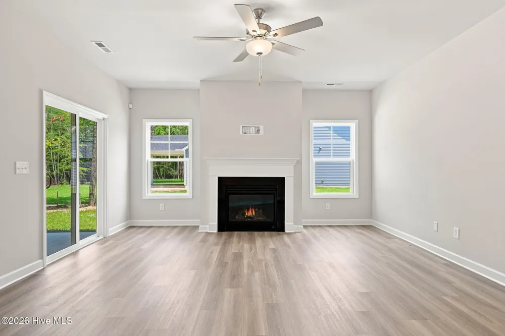 2986 Tucker Hill Drive Grimesland, NC 27837