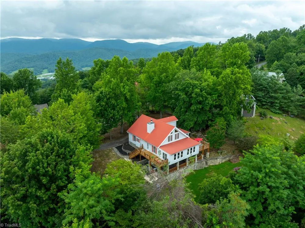 197 Fairview Drive Traphill, NC 28685
