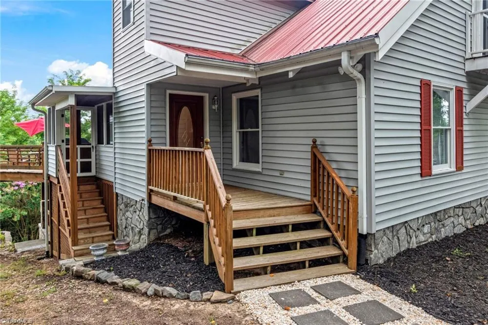 197 Fairview Drive Traphill, NC 28685